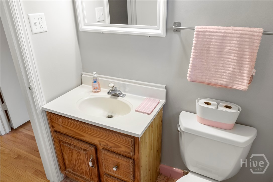 5504 Magnolia Street Savannah, GA 31406 - Photo 37 of 55 Shared bathroom with original tile