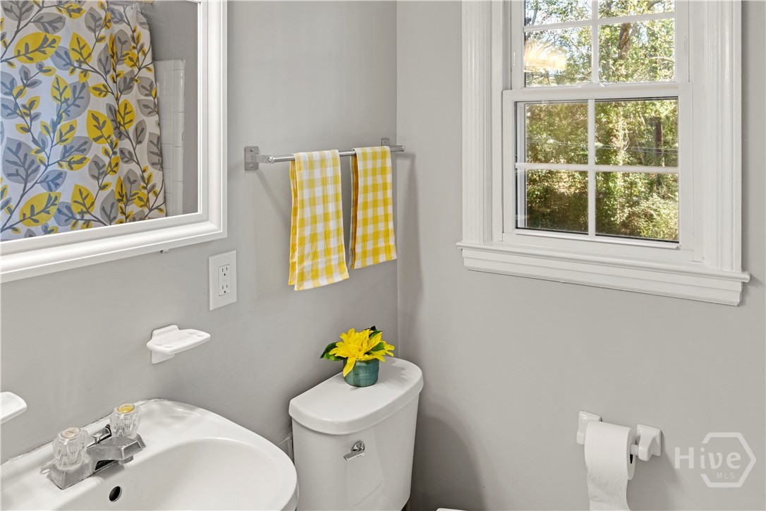 5504 Magnolia Street Savannah, GA 31406 - Photo 48 of 55 Primary Bedroom Bathroom