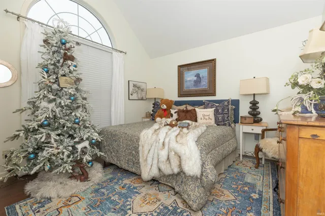 $434,999 | 2904 Laura Lynn Lane, Newburgh, IN 47630