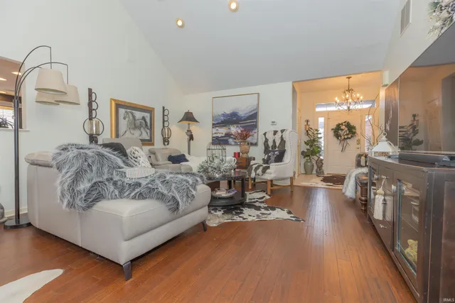 $434,999 | 2904 Laura Lynn Lane, Newburgh, IN 47630