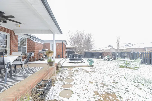 $434,999 | 2904 Laura Lynn Lane, Newburgh, IN 47630