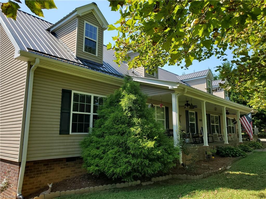 2670 Twin Oaks Road Elkin, NC 28621 - Photo 9 of 21 Gallery Image 9
