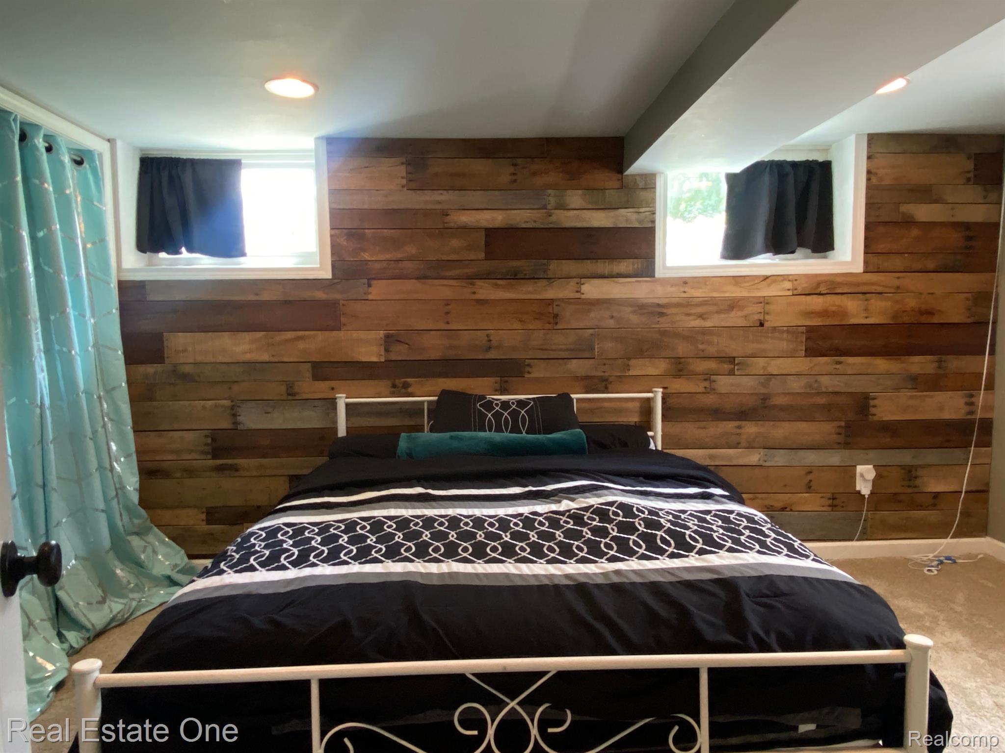 909 1st Street Rochester, MI 48307 - Photo 39 of 64 Gallery Image 39