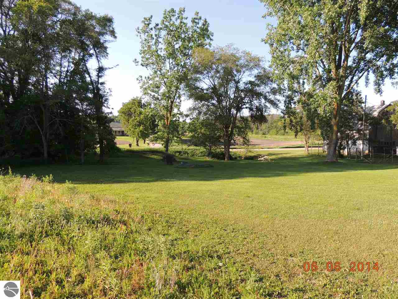 3070 South Warner Road Middleton, MI 48856 - Photo 6 of 36 1785781-5.JPG