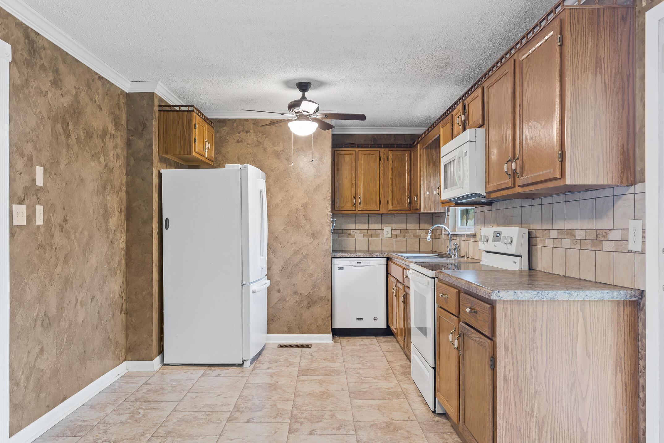 7204 Fairbanks Road Hixson, TN 37343 - Photo 13 of 30 7204 Fairbanks rd