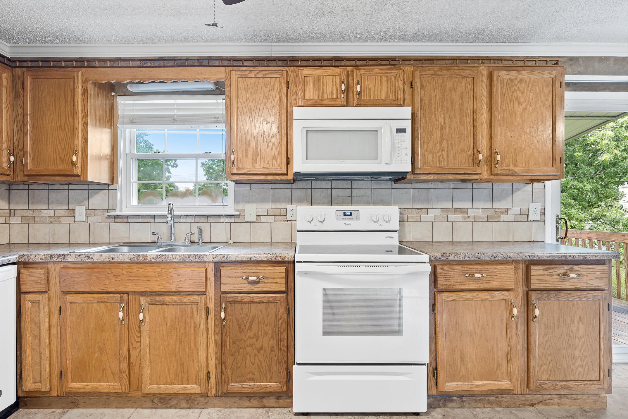 7204 Fairbanks Road Hixson, TN 37343 - Photo 14 of 30 7204 Fairbanks rd