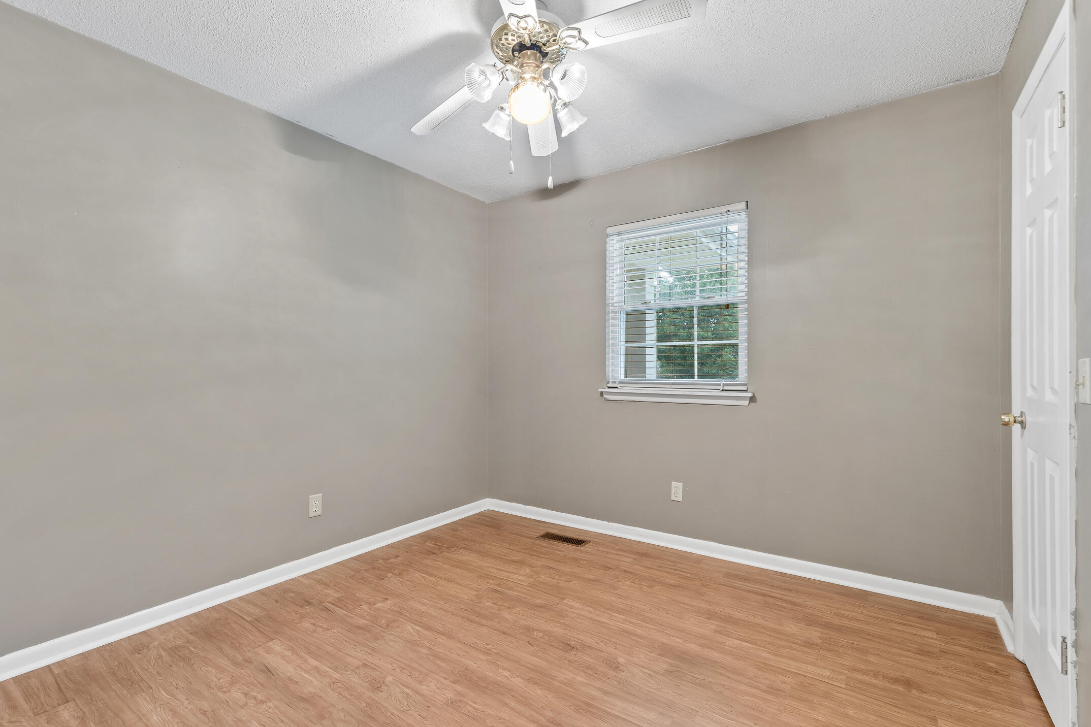 7204 Fairbanks Road Hixson, TN 37343 - Photo 19 of 30 7204 Fairbanks rd