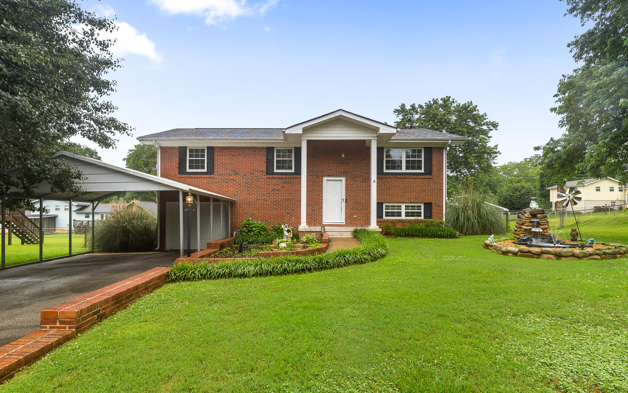 7204 Fairbanks Road Hixson, TN 37343 - Photo 3 of 30 7204 Fairbanks rd