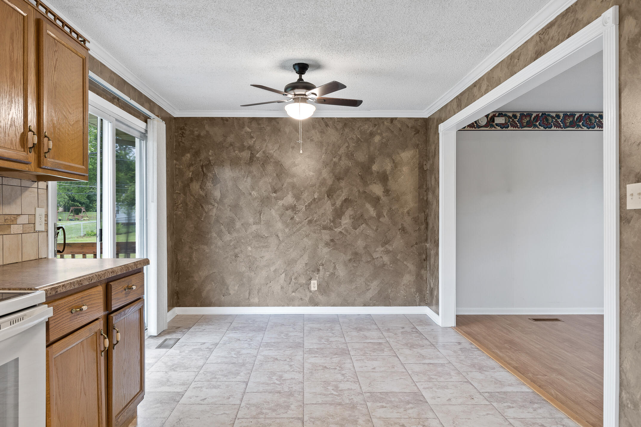 7204 Fairbanks Road Hixson, TN 37343 - Photo 9 of 30 7204 Fairbanks rd