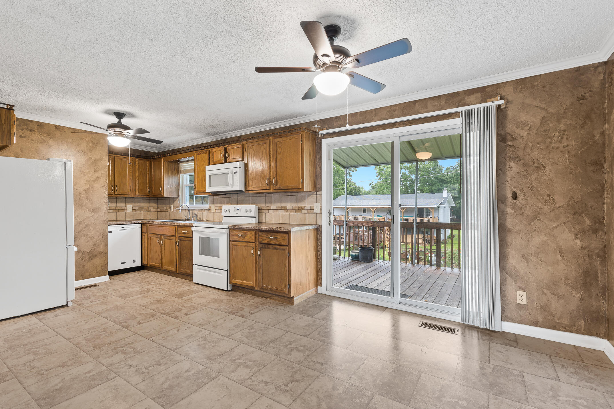 7204 Fairbanks Road Hixson, TN 37343 - Photo 10 of 30 7204 Fairbanks rd