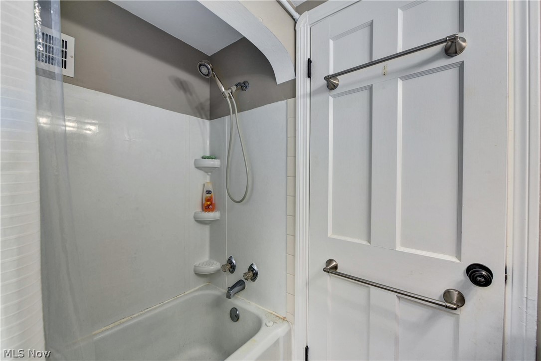 543 Upland Road Bay Village, OH 44140 - Photo 21 of 35