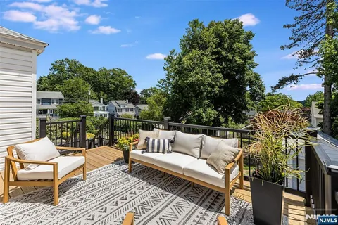$999,000 | 4 Yale Terrace, West Orange, NJ 07052
