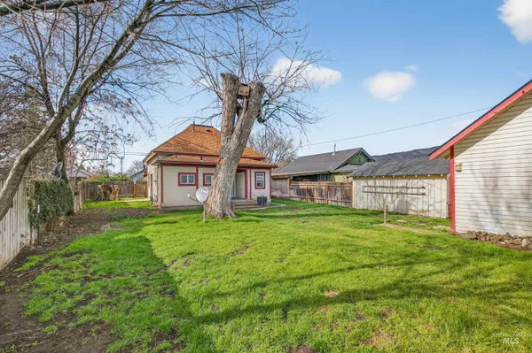 $274,000 | 833 8th Street, Clarkston, WA 99403