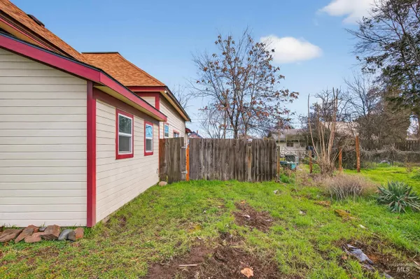 $274,000 | 833 8th Street, Clarkston, WA 99403