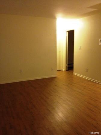 2810 West 13 Mile Road Royal Oak, MI 48073 - Photo 13 of 16