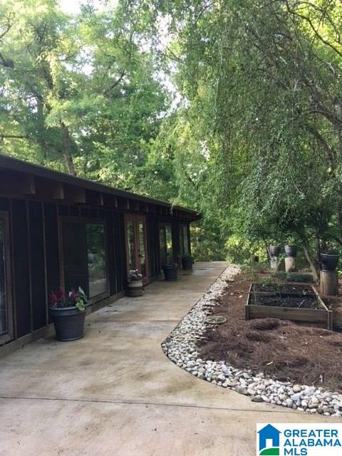 225 Justice Road Vincent, AL 35178 - Photo 4 of 43