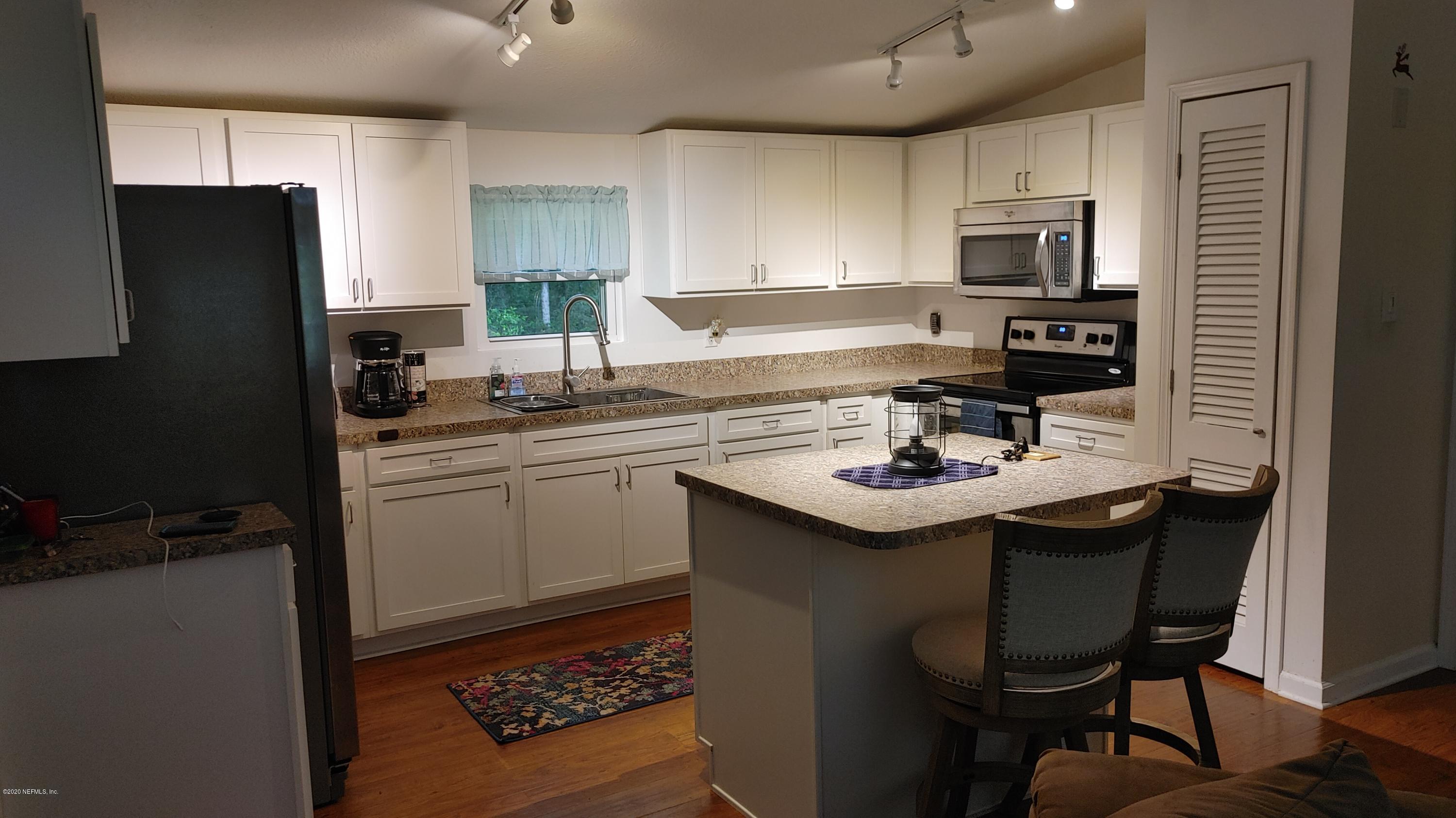 12003 Acosta Road Jacksonville, FL 32223 - Photo 3 of 17 KITCHEN