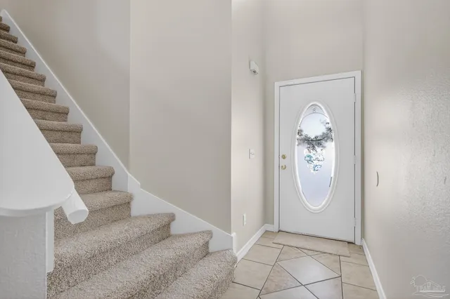 a view of entryway and hall