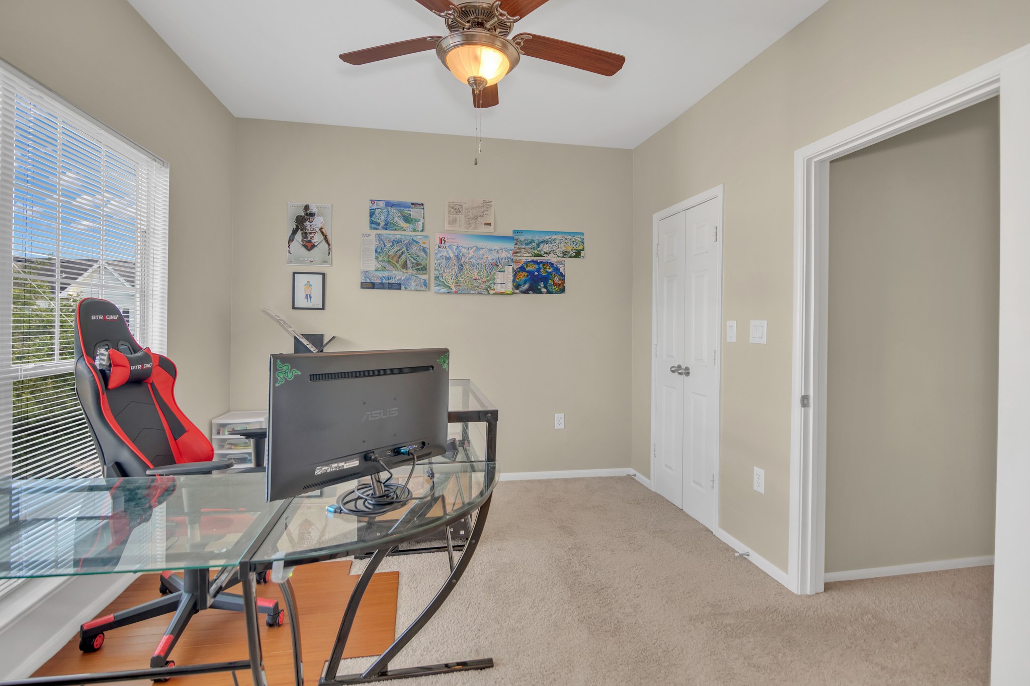 9200 Westheimer Road, Unit 1503 Houston, TX 77063 - Photo 19 of 37 a view of a room with gym equipment