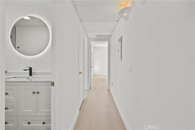 $3,990 | 23675 Park Capri, Unit 24, Calabasas, CA 91302