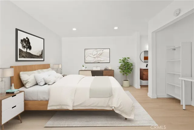 $3,990 | 23675 Park Capri, Unit 24, Calabasas, CA 91302