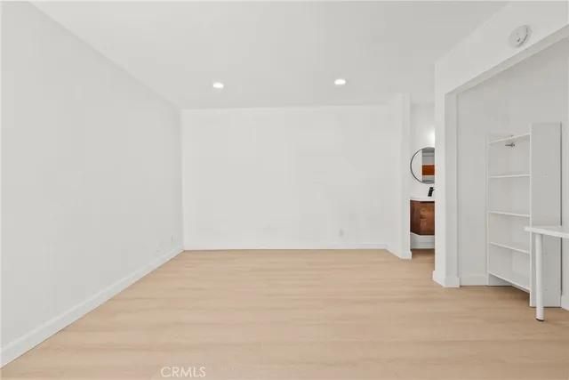 $3,990 | 23675 Park Capri, Unit 24, Calabasas, CA 91302