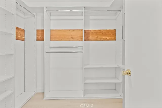 $3,990 | 23675 Park Capri, Unit 24, Calabasas, CA 91302