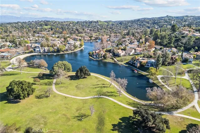 $3,990 | 23675 Park Capri, Unit 24, Calabasas, CA 91302