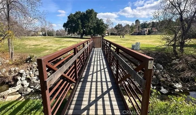 $3,990 | 23675 Park Capri, Unit 24, Calabasas, CA 91302