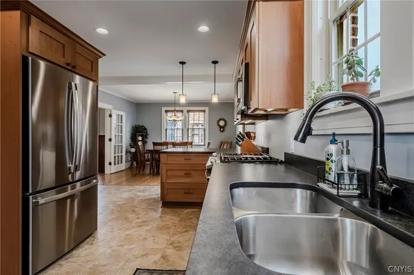 $379,900 | 2212 Douglas Crescent, Utica, NY 13501