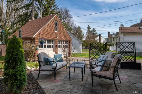 $379,900 | 2212 Douglas Crescent, Utica, NY 13501