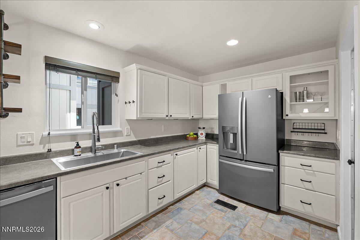 3955 Kings Row Reno, NV 89503 - Photo 16 of 34 18-3955 Kings Row Reno NV 89503 (18 of 3