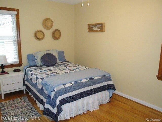 2220 Columbia Road Berkley, MI 48072 - Photo 12 of 23 1st floor bedroom