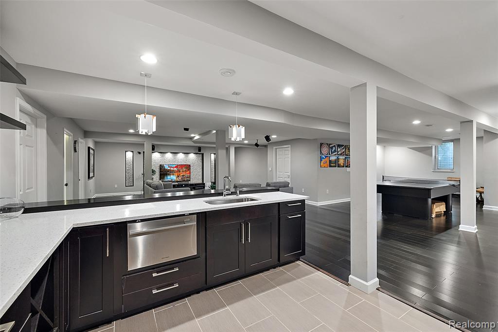 628 Springview Drive Rochester, MI 48307 - Photo 35 of 50 Gallery Image 35
