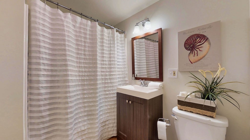 43 Longfellow Terrace Springfield, MA 01108 - Photo 13 of 25 a bathroom with a toilet and a sink