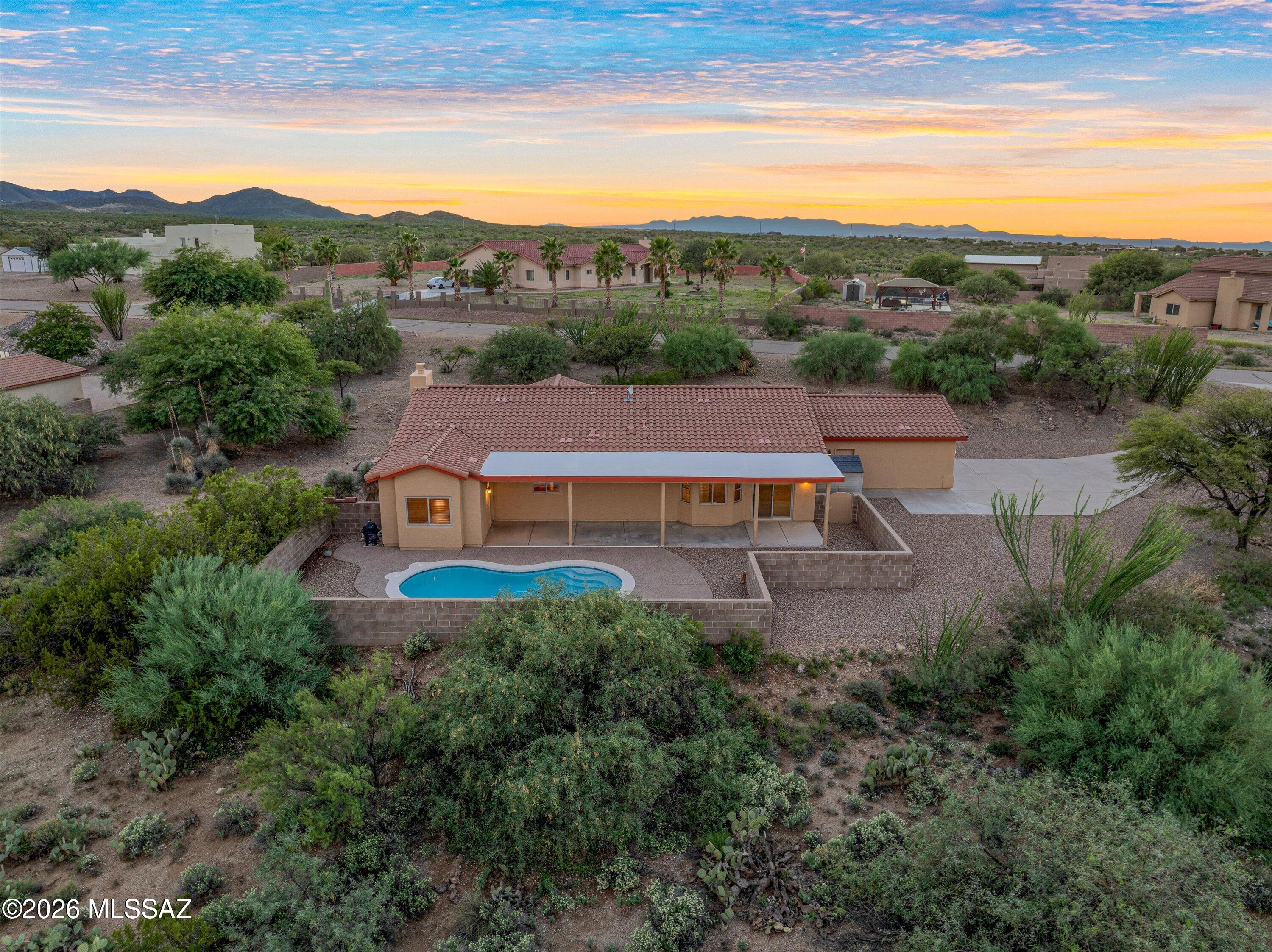 240 Sharon Road Vail, AZ 85641 - Photo 2 of 43 Spacious home & sparkling pool for living the good life