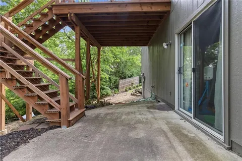 $370,000 | 817 Northwest Golden Court, Blue Springs, MO 64015