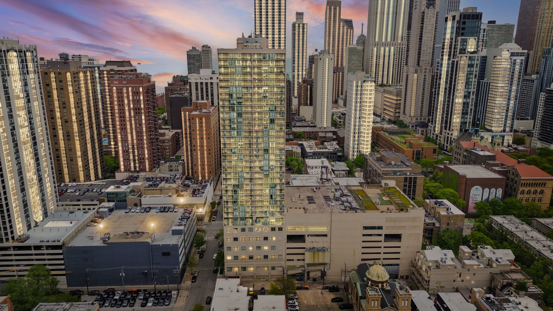 111 West Maple Street, Unit 1807 Chicago, IL 60610 - Photo 35 of 36