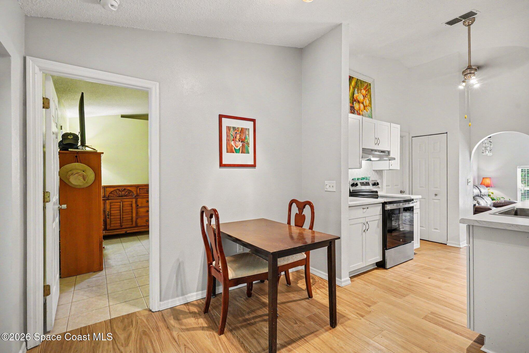 1367 Wing Road Southwest Palm Bay, FL 32908 - Photo 11 of 35 010_file_1816