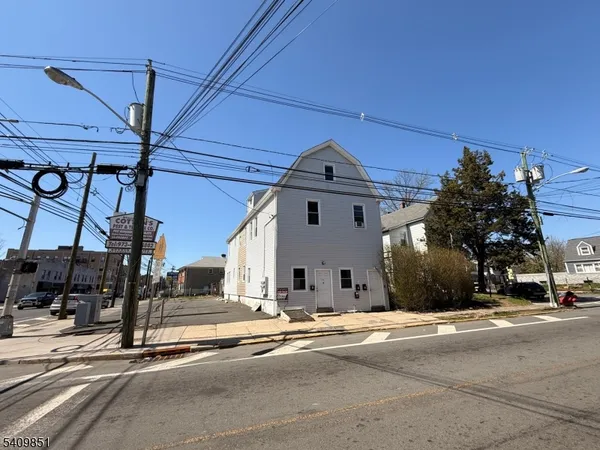 $600,000 | 335 Myrtle Avenue, Irvington, NJ 07111