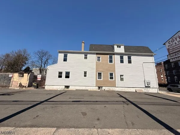 $600,000 | 335 Myrtle Avenue, Irvington, NJ 07111