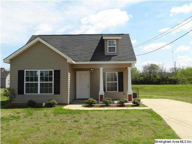409 Goldwire Terrace Southwest Birmingham, AL 35211 - Photo 2 of 14