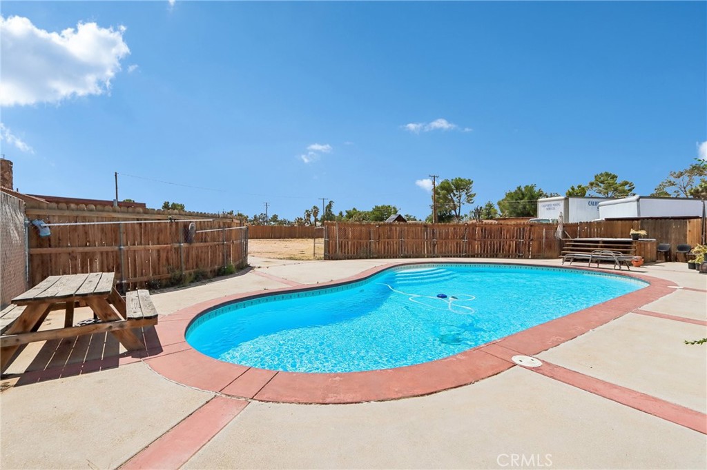 14182 Gayhead Road Apple Valley, CA 92307 - Photo 66 of 69 Gated Pool