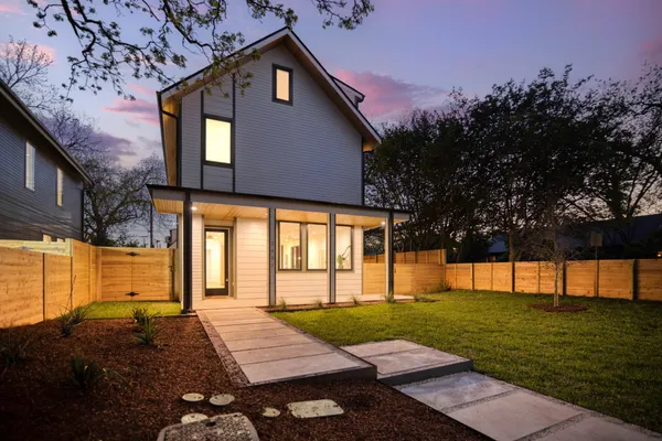 $1,722,000 | 2401 Willow Street, Austin, TX 78702