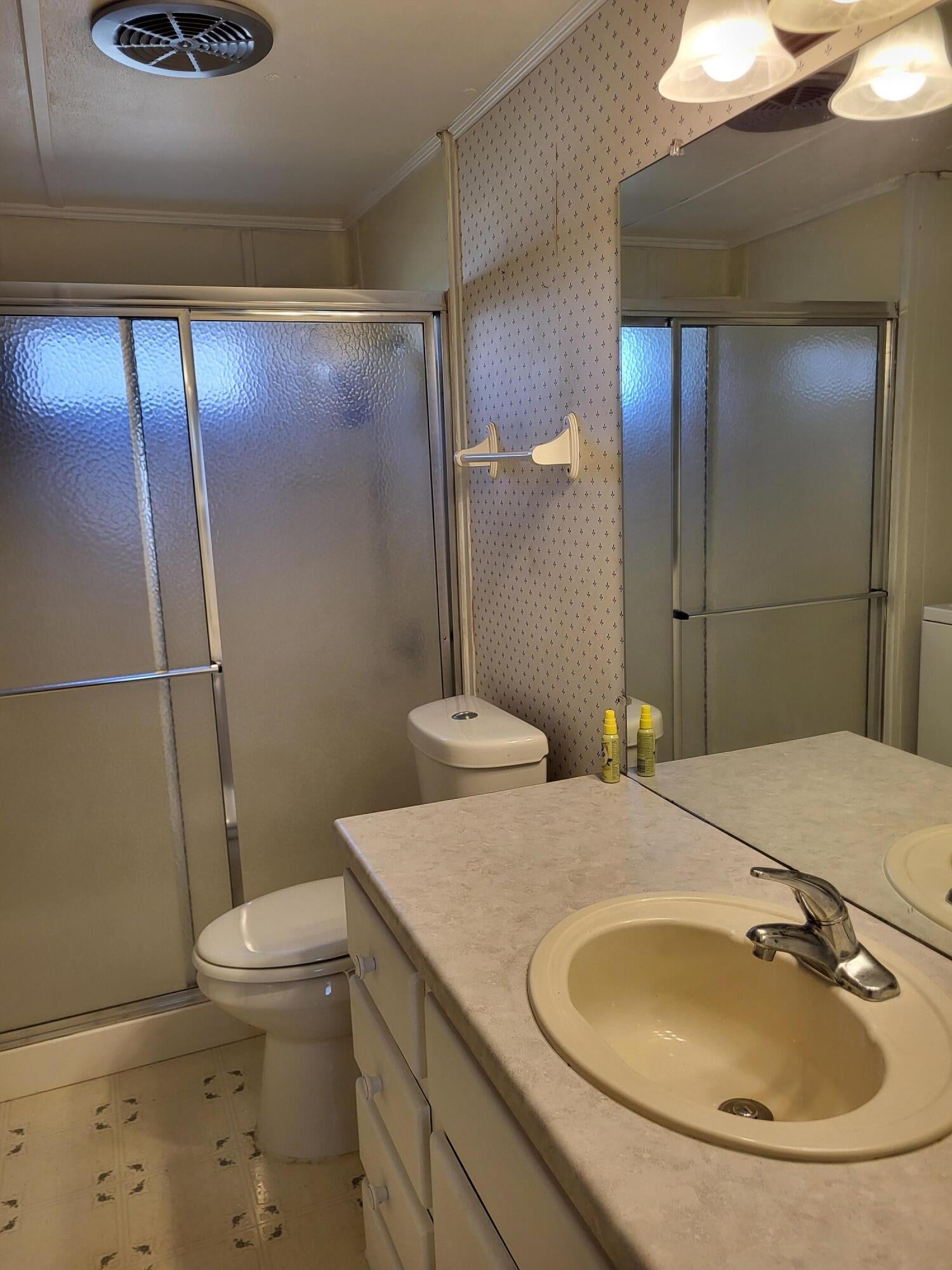 1241 Dowell Road, Unit 32 Grants Pass, OR 97527 - Photo 11 of 20 20241014_110253