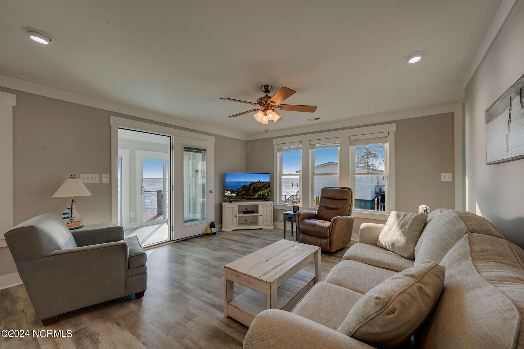 855 Island View Road Bath, NC 27808 - Photo 25 of 81 47-web-or-mls-855 Island View Road-00045