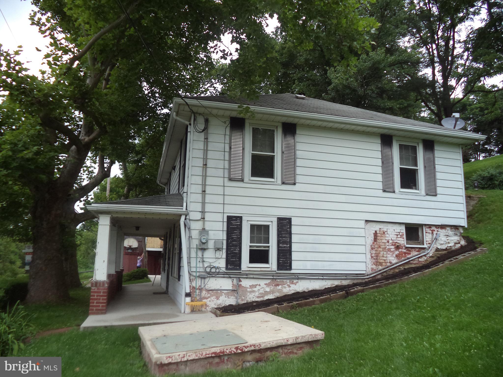 2705 Pentland Road Spring Grove, PA 17362 - Photo 2 of 31