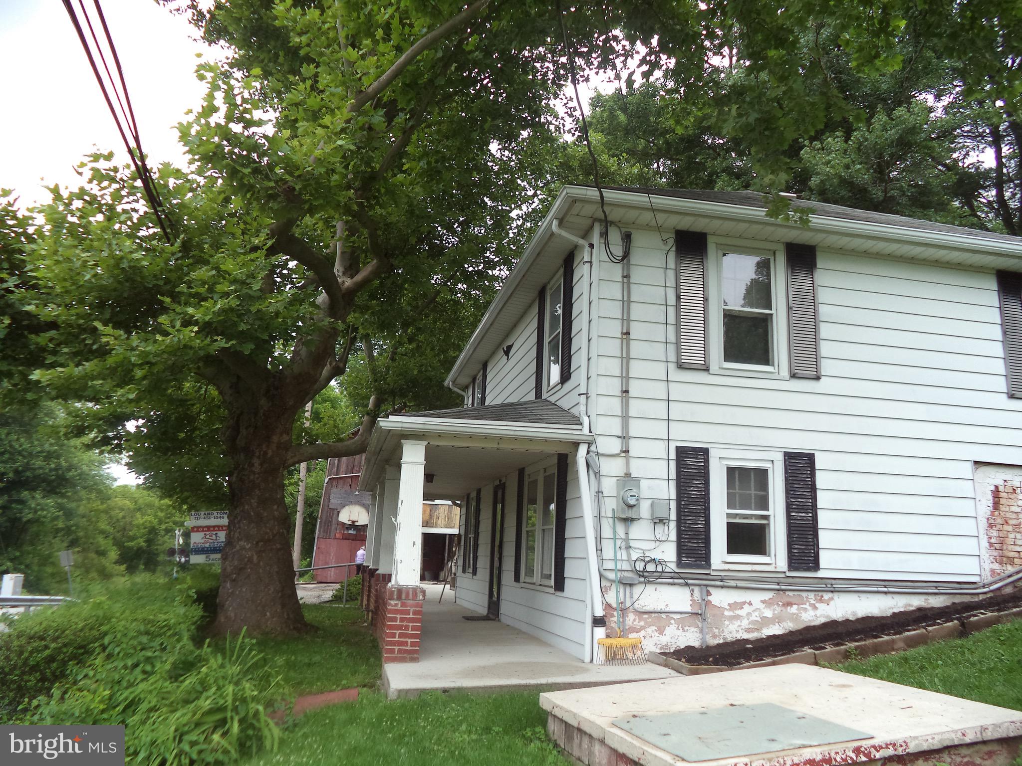 2705 Pentland Road Spring Grove, PA 17362 - Photo 3 of 31