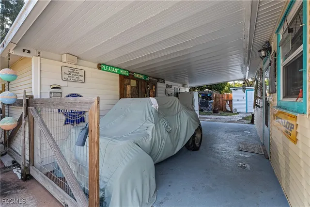 a view of a storage & utility room