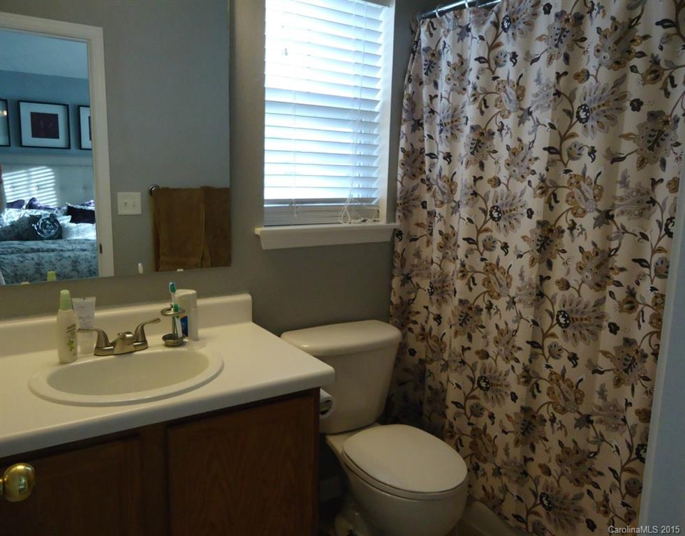 6538 Sunman Road Charlotte, NC 28216 - Photo 18 of 22 Gallery Image 18